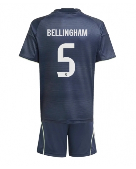 Billige Fotballdrakt Real Madrid Jude Bellingham #5 Replika Bortedraktsett Barn 2025-26 Kortermet (med bukser)